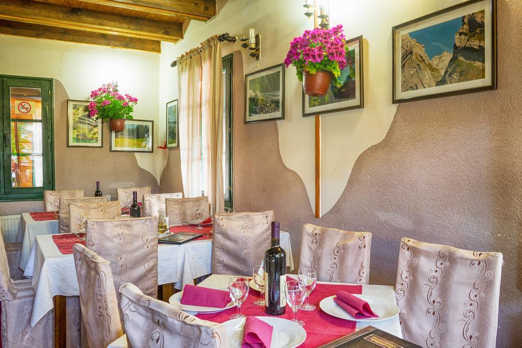 Apartmani Restoran Durmitor Žabljak エクステリア 写真