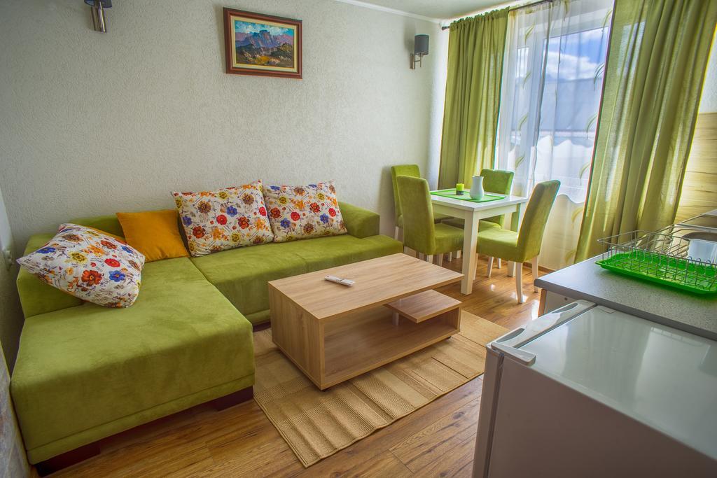 Apartmani Restoran Durmitor Žabljak エクステリア 写真