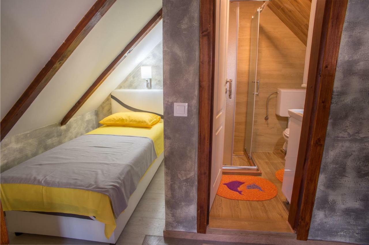 Apartmani Restoran Durmitor Žabljak エクステリア 写真